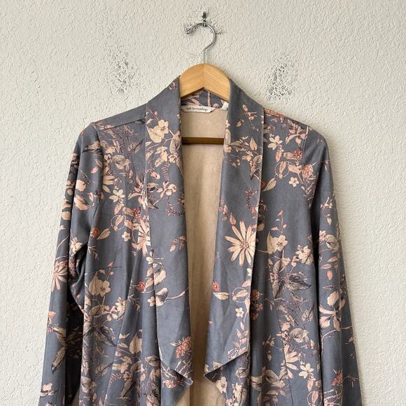 SOFT SURROUNDINGS Drape Shape Jacket Gray Floral Faux Suede Bohemian - Picture 4 of 11